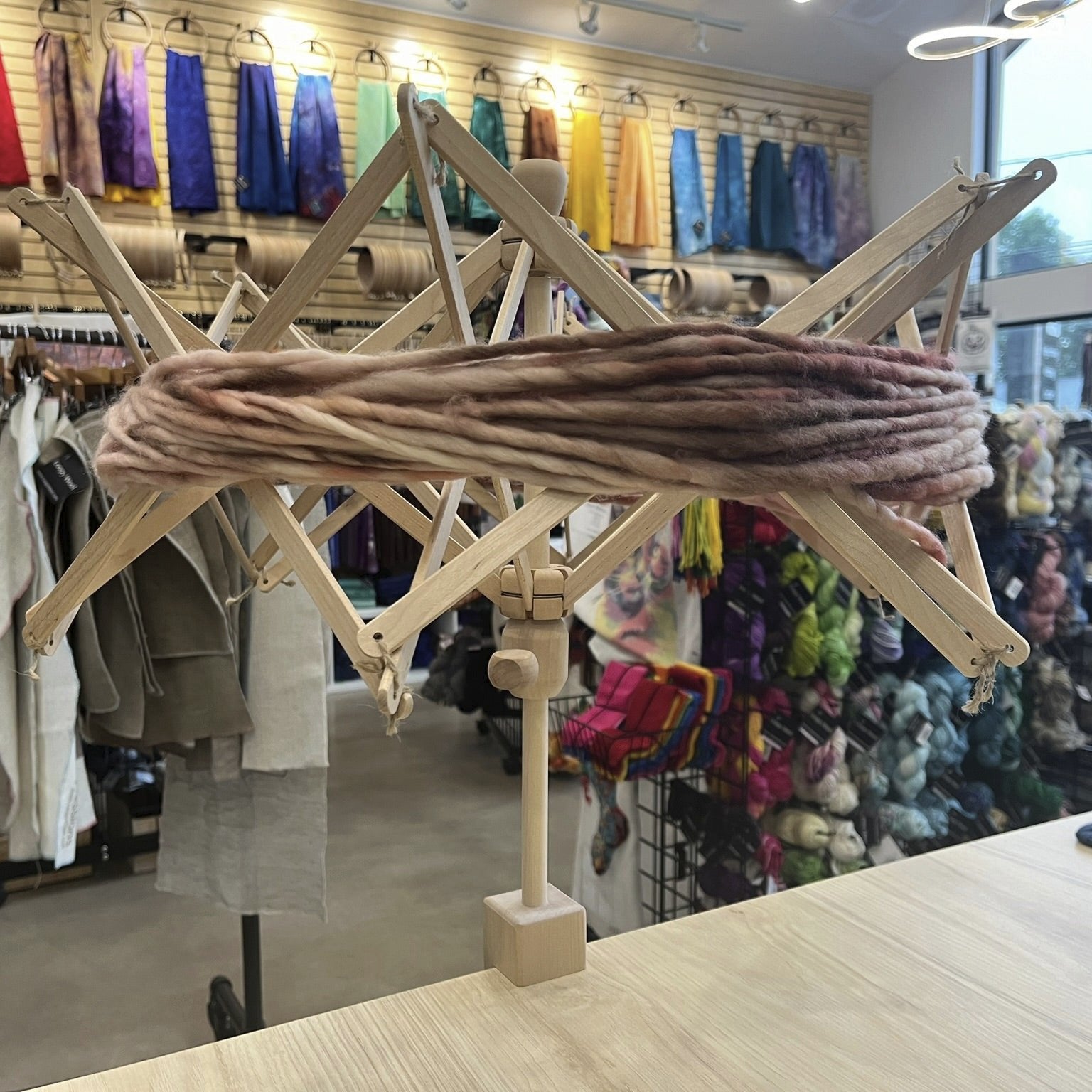 Yarn Swift - Wood